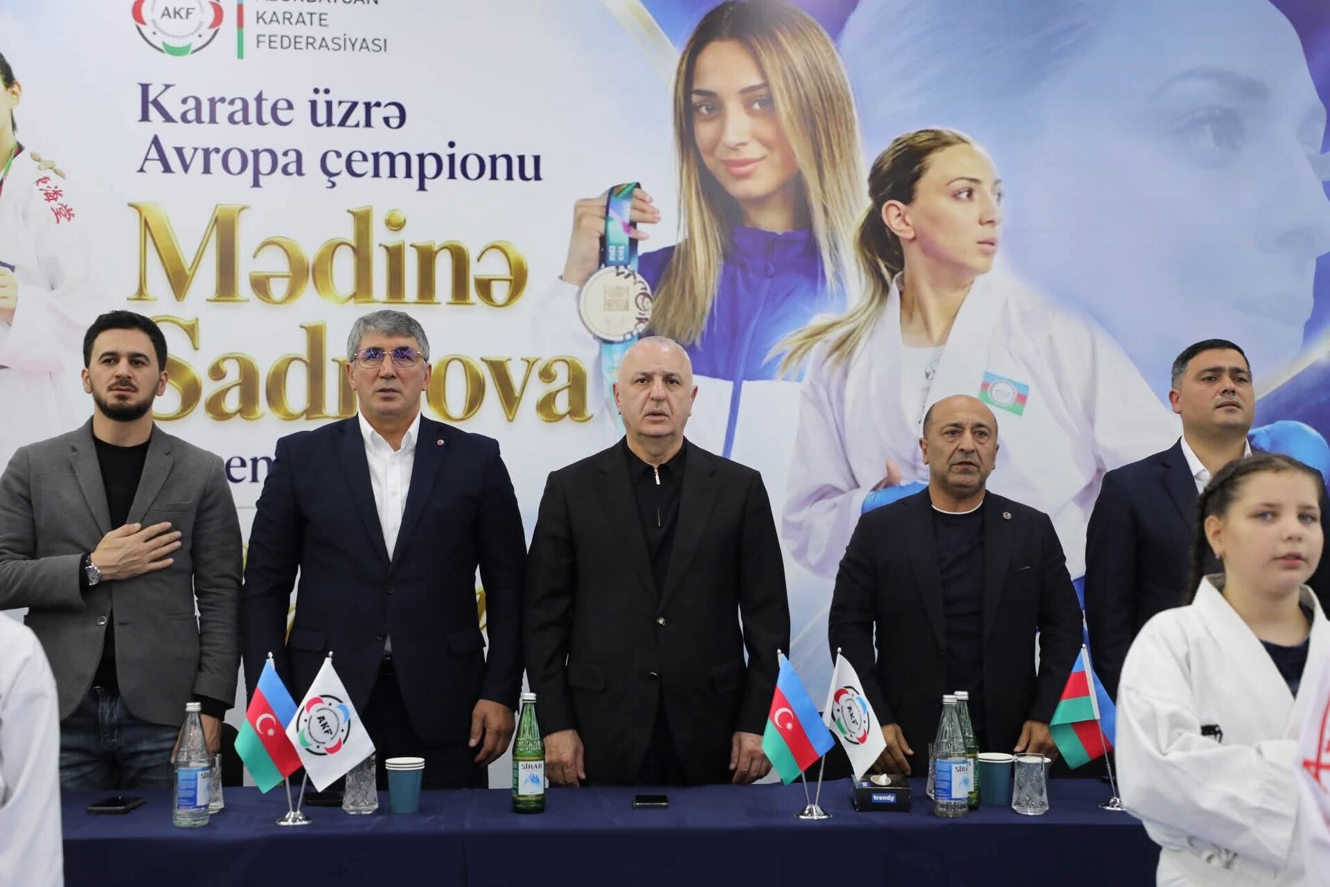 200-dən çox xanım idmançının iştirakı ilə karate seminarı keçirilib